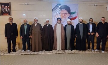 ادای احترام دانشگاهیان به وزیر اطلاعات شهید
