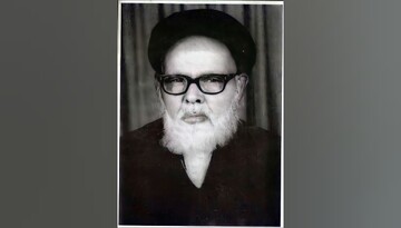 عالمی که  احیاگر علم، اخلاق و خدمات دینی در هند بود