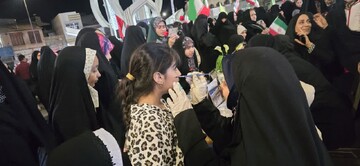 تقدیر مدرسه علمیه خواهران حضرت ولی‌عصر (عج) بناب از نیروهای هلال‌احمر + عکس