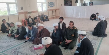تصاویر/ نشست هم‌اندیشی روحانیون دلیجان در مدرسه علمیه الغدیر نراق
