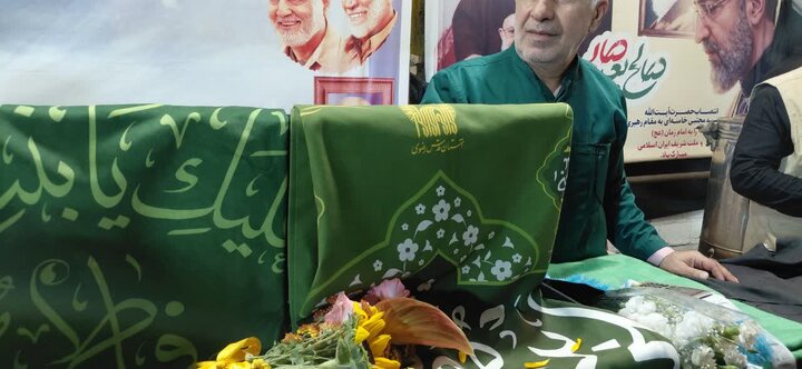 تصاویر/ خدمتگزاری امام جمعه دابودشت در موکب مردمی امام رضا (ع) شهرستان آمل