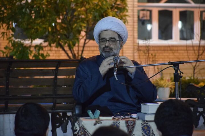 نشست بصیرتی تحلیلی در مدرسه علمیه خاتم الانبیاء (ص) شهرستان بابل
