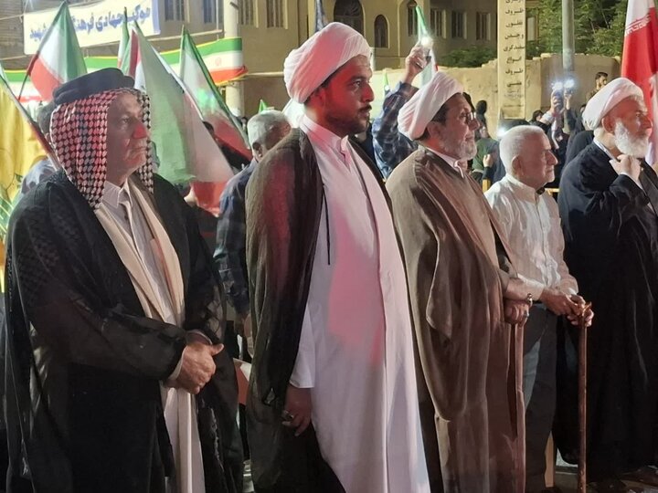 تصاویر/چهارمین شب اجتماع بزرگ امت واحده زیر پرچم امام حسین(ع) درچهار راه امیریه کاشان