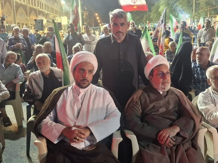 تصاویر/چهارمین شب اجتماع بزرگ امت واحده زیر پرچم امام حسین(ع) درچهار راه امیریه کاشان