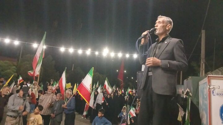 تصاویر/ هفتاد و دومین شکوه میدان داری  دفاع از وطن در نوش آباد
