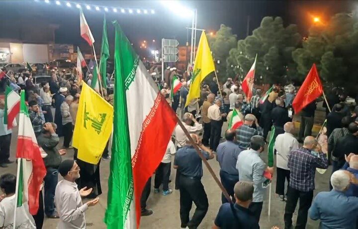 تصاویر/ هفتاد و دومین شکوه میدان داری  دفاع از وطن در نوش آباد