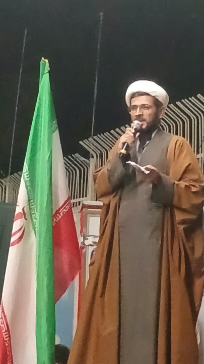 تصاویر/ هفتاد و دومین شکوه میدان داری  دفاع از وطن در نوش آباد