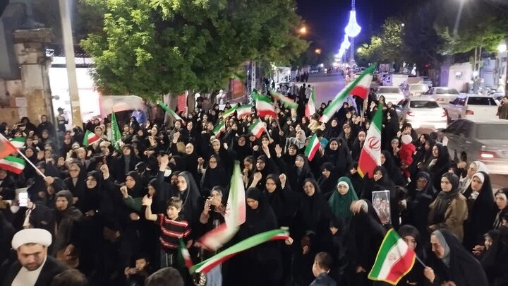 تصاویر/ مردم انقلابی میاندوآب در صف‌های اول هفتاد و دومین تجمع مردمی این شهرستان