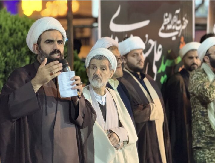 تصاویر/ حضور و سخنرانی مدیر حوزه علمیه استان گیلان و امام جمعه شهرستان سیاهکل در تجمعات انقلابی این شهرستان و بیعت با مقام معظم رهبری