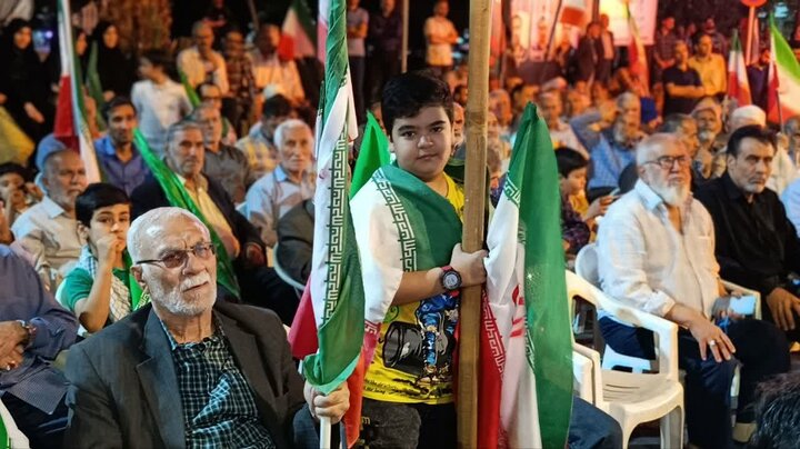 تصاویر/ گوشه‌هایی از تجمع خیابانی «شب‌های اقتدار» توسط مردم گرمسار