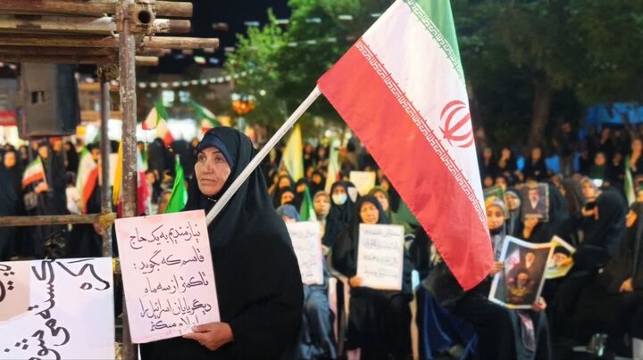تصاویر/ گوشه‌هایی از تجمع خیابانی «شب‌های اقتدار» توسط مردم گرمسار