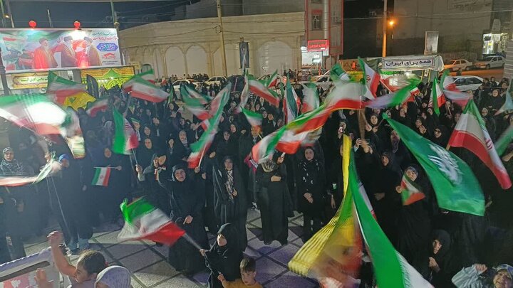 تصاویر/هفتاد و دومین شب حضور مردم زرندیه در میدان امام حسین (ع)