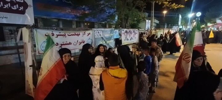 تصاویر/ هفتاد و دومین شب متوالی؛ فریاد خونخواهی رهبر شهید مردم هشترود