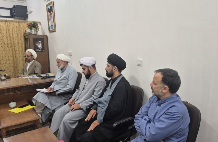 تصاویر/ نشست شورای تهذیب مدرسه علمیه آیت‌الله مدنی کاشانی(ره)