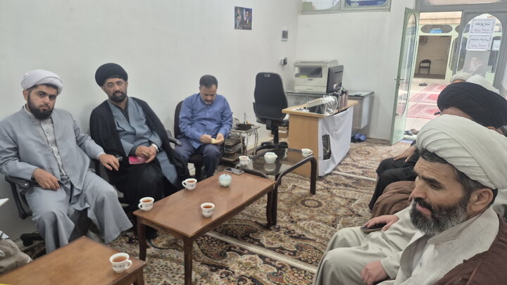 تصاویر/ نشست شورای تهذیب مدرسه علمیه آیت‌الله مدنی کاشانی(ره)