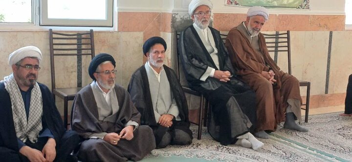 تصاویر/ نشست هم‌اندیشی روحانیون دلیجان در مدرسه علمیه الغدیر نراق