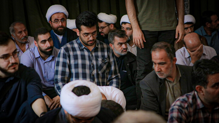تصاویر/گردهمایی فعالان فرهنگی حماسه حضور در مدرسه علمیه آیت‌الله آخوند همدان برگزار شد