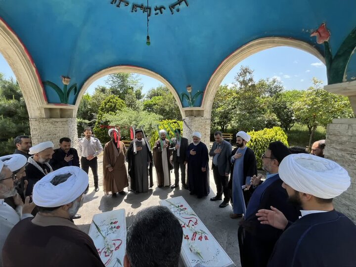 تصاویر/ زیارت اساتید و طلاب «المهدی (ع)» از مزار شهدای گمنام در دانشگاه آزاد اسلامی رامسر