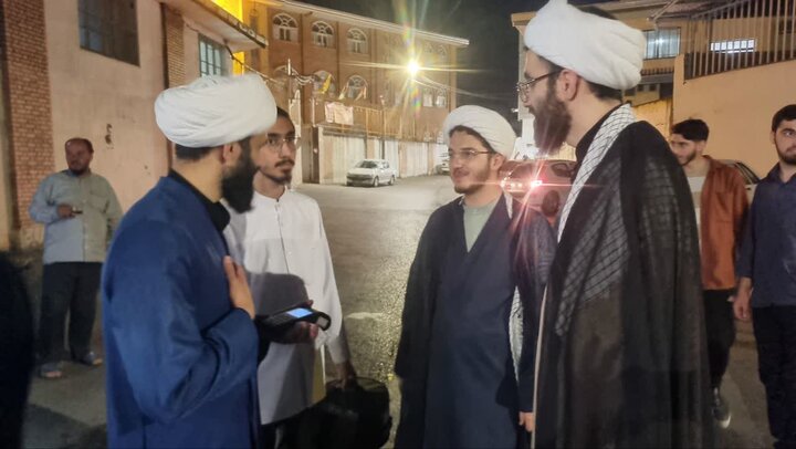 تصاویر/ خدمت رسانی طلاب مدرسه علمیه خاتم الانبیاء (ص) بابل در تجمع مردمی
