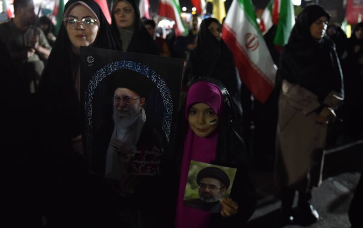 تصاویر/ موج هفتادوسوم حضور اسلامشهری‌ها در خیابان