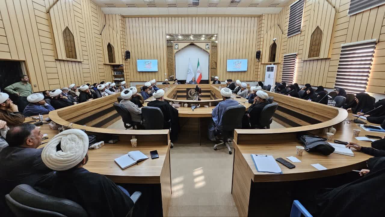 تصاویر/ تحلیل راهبردی جنگ رمضان در پنجمین نشست «الهیات جنگ»