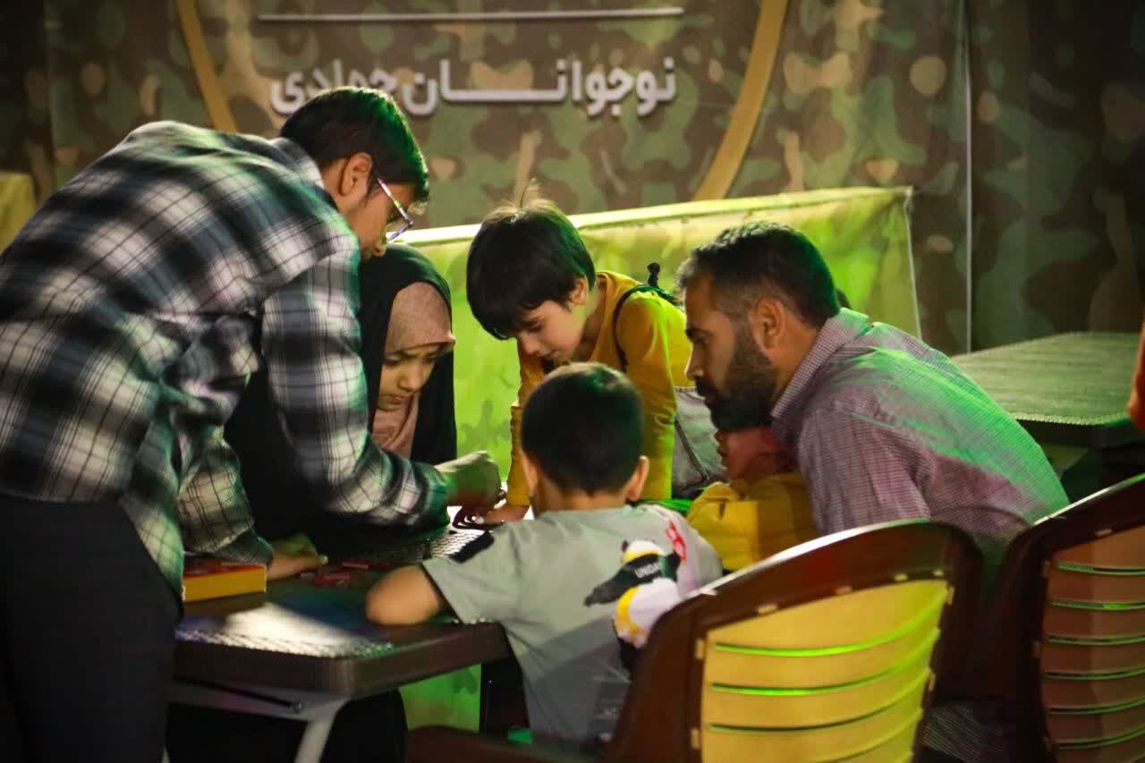 فیلم | شب‌های هیجان‌انگیز میدان مفید جایی برای تخلیه انرژی نوجوانان