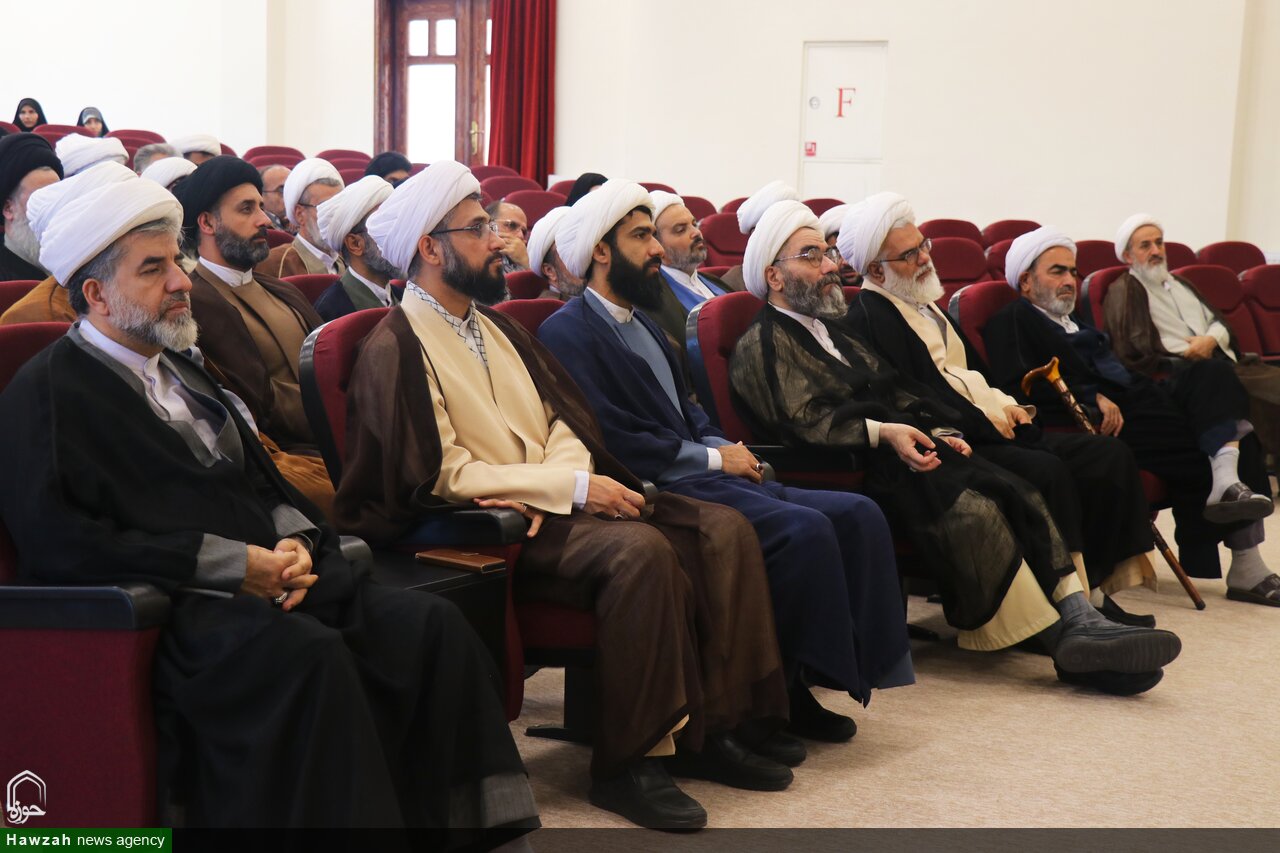 تصاویر / مراسم بزرگداشت شهید مطهری و پاسداشت هفته معلم و کارگر در گرگان