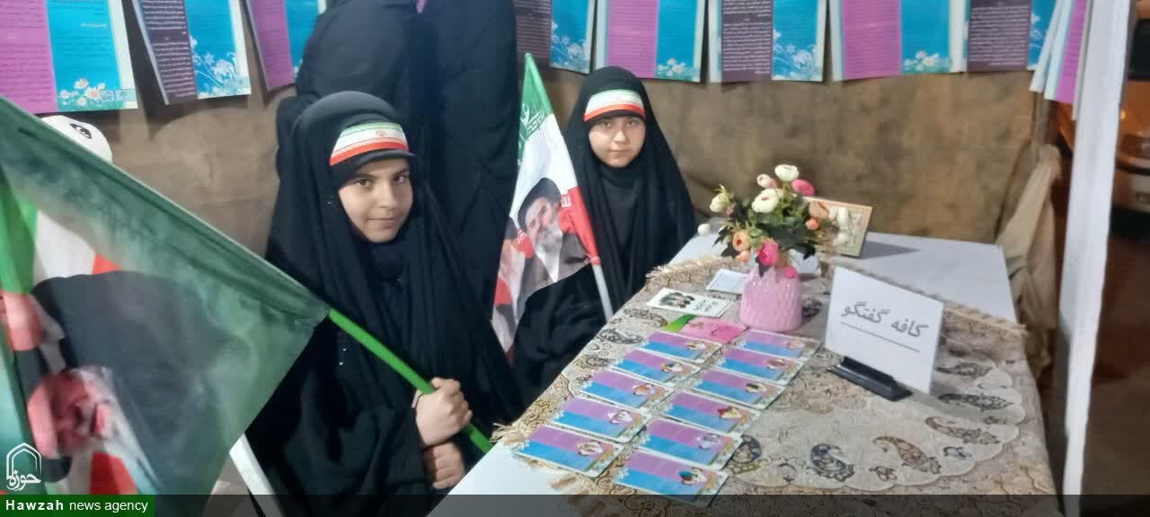 تداوم فعالیت‌های فرهنگی موکب مدرسه علمیه خواهران فاطمیه سراب با محوریت فرزندپروری و پاسخ به شبهات + عکس