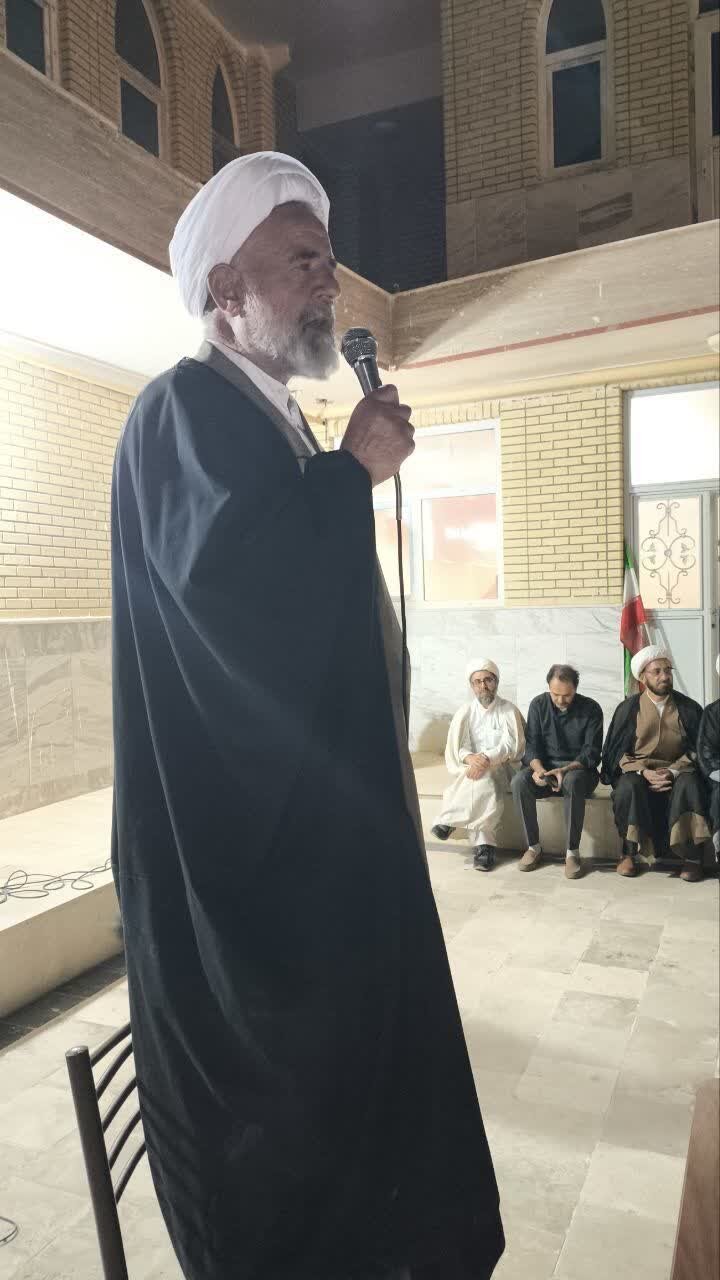 مدرسه علمیه الغدیر میزبان راهپیمایان نراقی