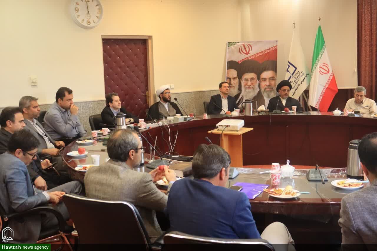 تأکید امام جمعه بناب بر نقش تربیتی اساتید و لزوم پیوند دانشگاه با صنعت