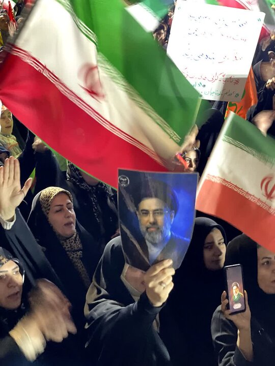 تصاویر/ موج هفتادوسوم اجتماع حامیان وطن در ملارد