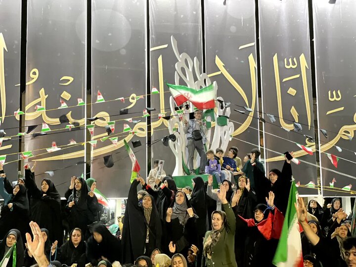 تصاویر/ موج هفتادوسوم اجتماع حامیان وطن در ملارد