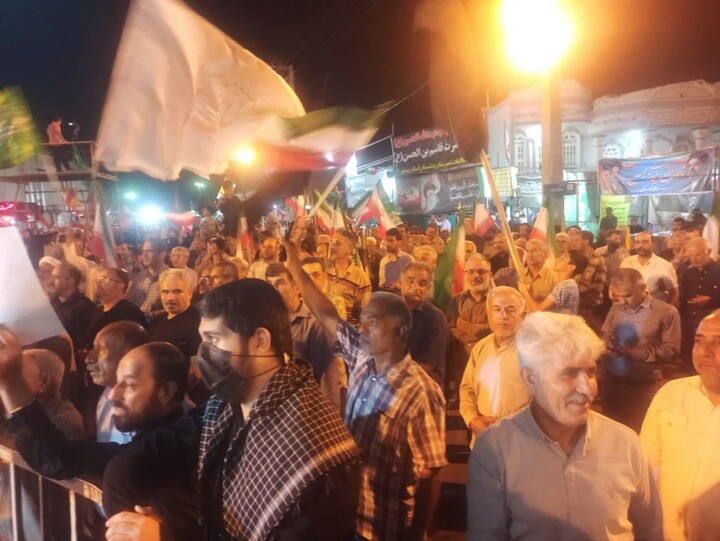 تصاویر/ شور حماسی برازجانی ها در هفتاد و سومین شب سنگر خیابان