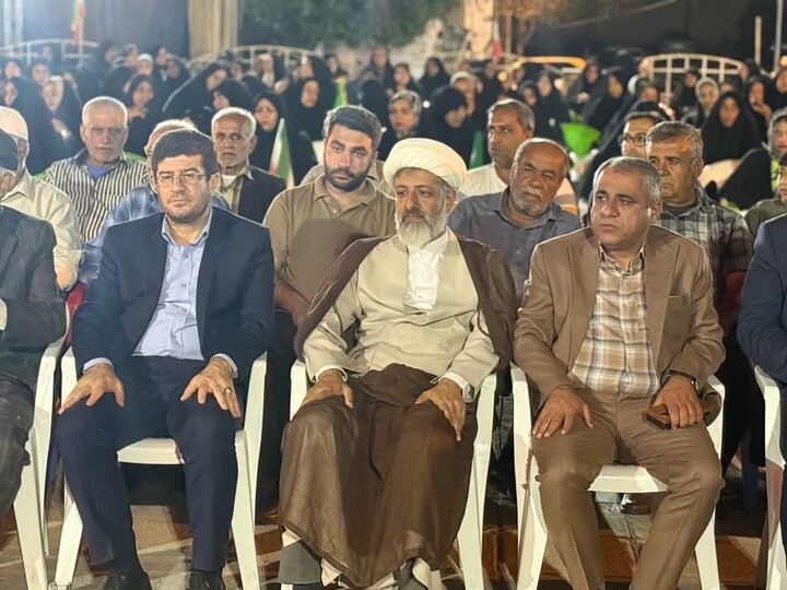 تصاویر/ امضای بندرریگی ها در شب هفتاد و سوم بیعت با رهبری