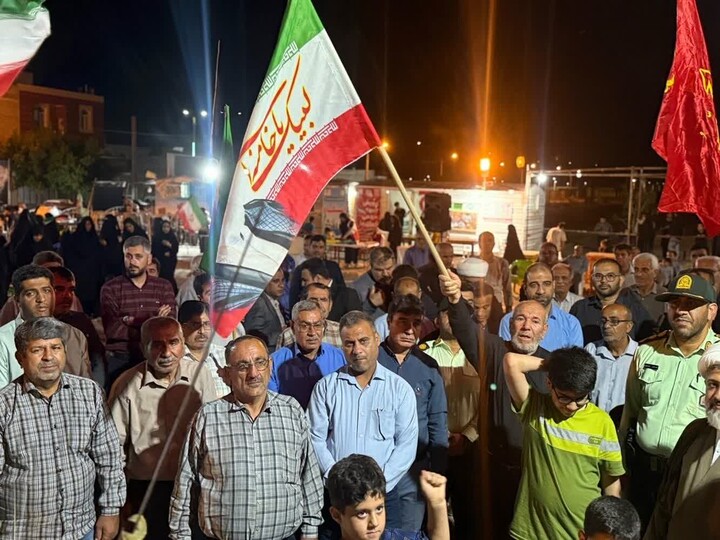 تصاویر/ امضای بندرریگی ها در شب هفتاد و سوم بیعت با رهبری