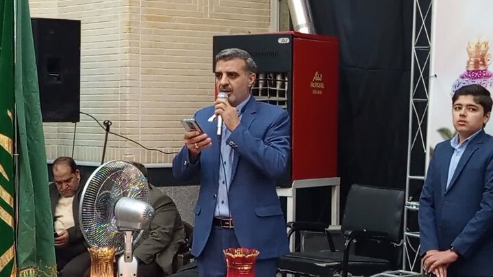 تصاویر/ محفل انس با قرآن با حضور گروه بین‌المللی «بینه»استان اصفهان درنطنز