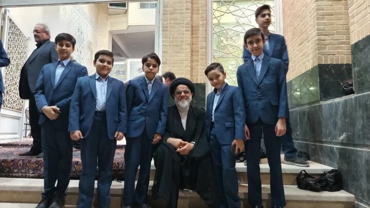 تصاویر/ محفل انس با قرآن با حضور گروه بین‌المللی «بینه»استان اصفهان درنطنز