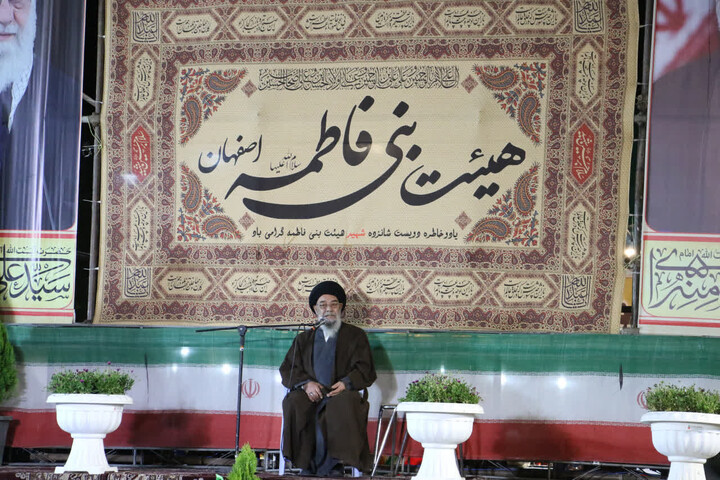L’Ayatollah Tabatabai-Nejad souligne la puissance militaire de l’Iran et appelle à l’unité