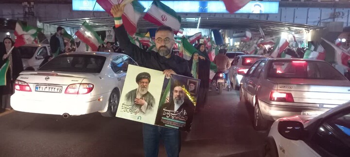 تصاویر/ هفتاد و سومین شب؛ خونخواهی رهبر شهید انقلاب شعار اول مردم میدان آبرسان تبریز