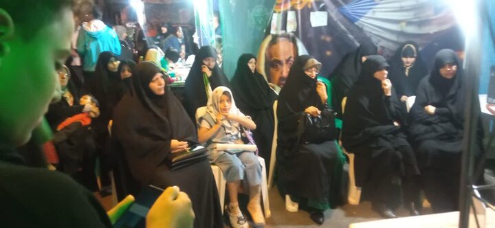 تصاویر/برگزاری نشست تبیین مسائل جنگ در موکب مدرسه علمیه فاطمه‌الزهرا اراک