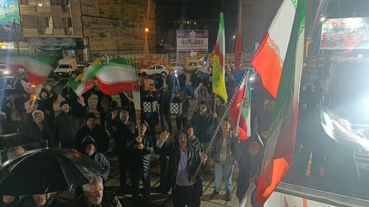 تصاویر/هفتاد و سومین شب حضور پرشور مردم ولایتمدار مامونیه در تجدید بیعت با آرمان‌های انقلاب