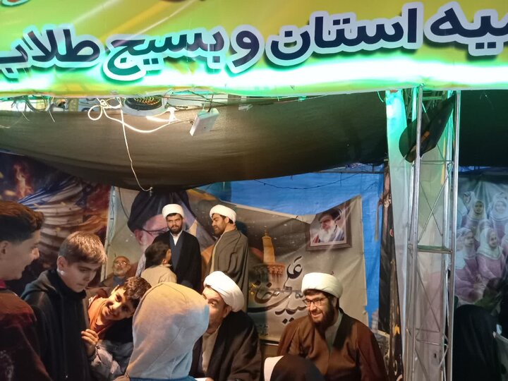 تصاویر/فعالیت طلاب و روحانیون شهر اراک در موکب