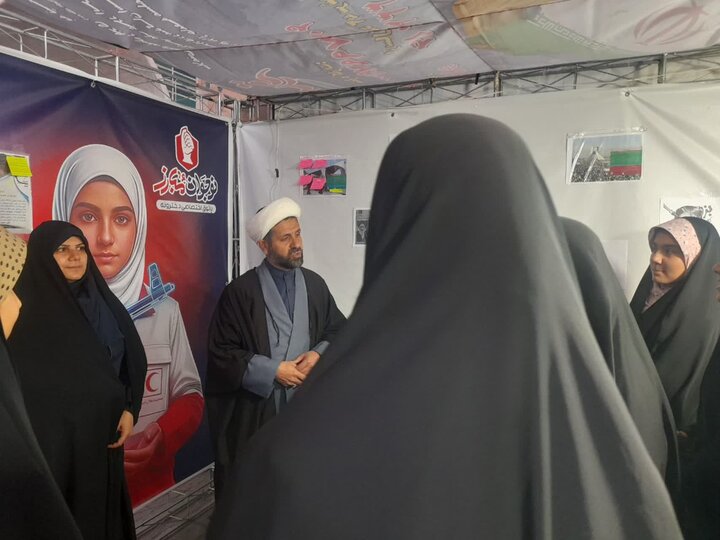 تصاویر/حضور معاون تبلیغ حوزه علمیه استان مرکزی در موکب بسیج دانش آموزی اراک