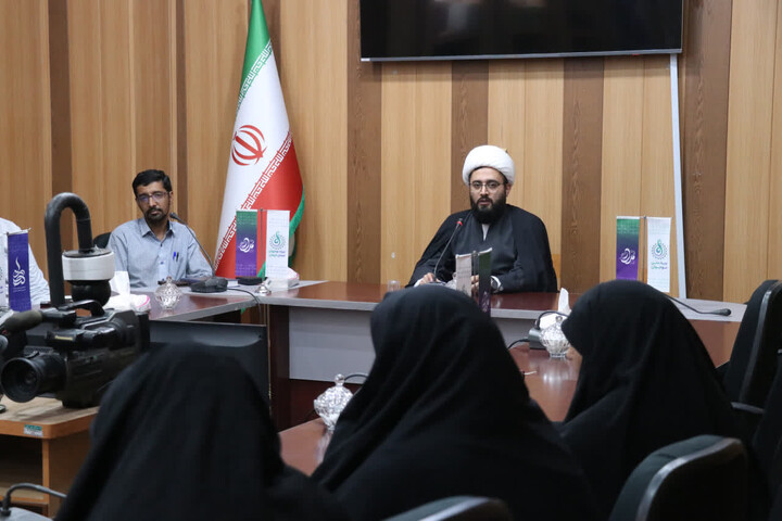 تصاویر/نشست مدار شهرستان کرمان با حضور مدیران برتر مدارس