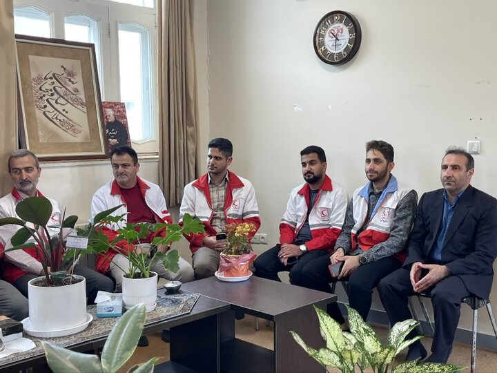 تصاویر/ دیدار اعضای هلال احمر بابل با امام جمعه شهرستان