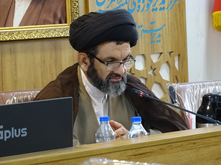 تصاویر| نخستین همایش شعر و ادب اسلامی حوزه علمیه اصفهان در سال ۱۴۰۵