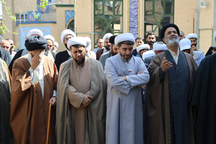 تصاویر / آخرین حضور استاد پیشکسوت حوزه در مدرسه علمیه آیت الله آخوند(ره)