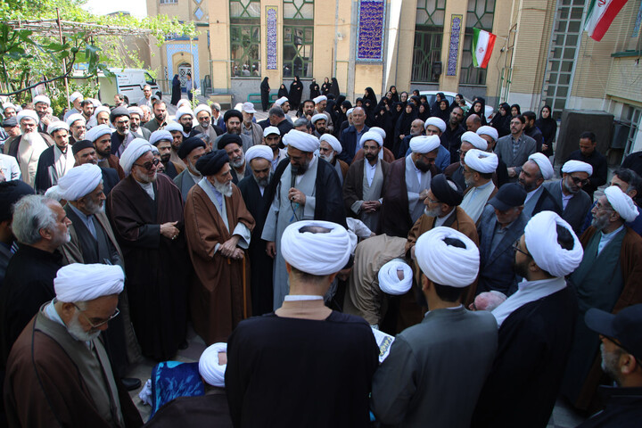 تصاویر / آخرین حضور استاد پیشکسوت حوزه در مدرسه علمیه آیت الله آخوند(ره)