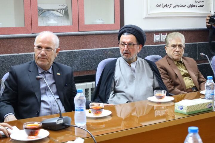 تصاویر / حضور حجت الاسلام و المسلمین محمدی لائینی در مرکز نگهداری از معلولین  ذهنی نوشیروان بابل