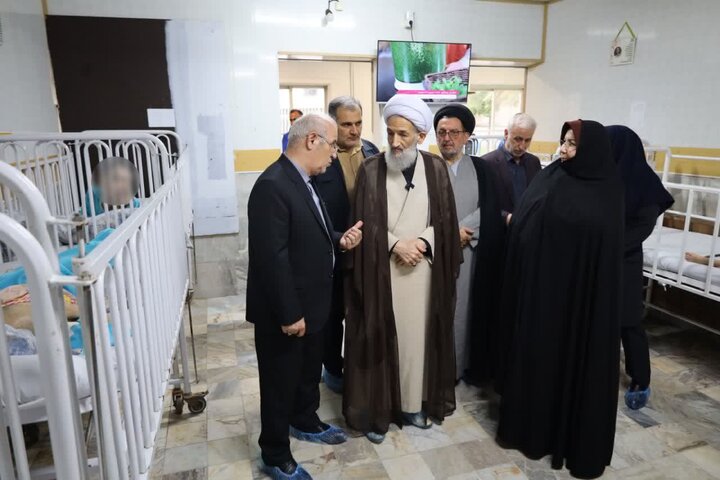 تصاویر / بازدید حجت الاسلام و المسلمین محمدی لائینی از مرکز نگهداری از معلولین  ذهنی نوشیروان بابل